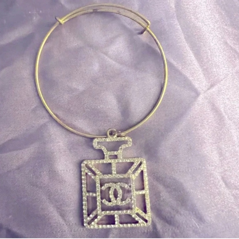 Expandable charm bracelet bundle